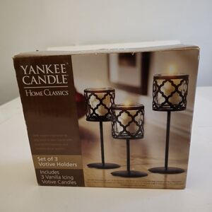 NIB Yankee Candle Set of 3 Votive Holders 3 Vanilla Icing Votive Candles